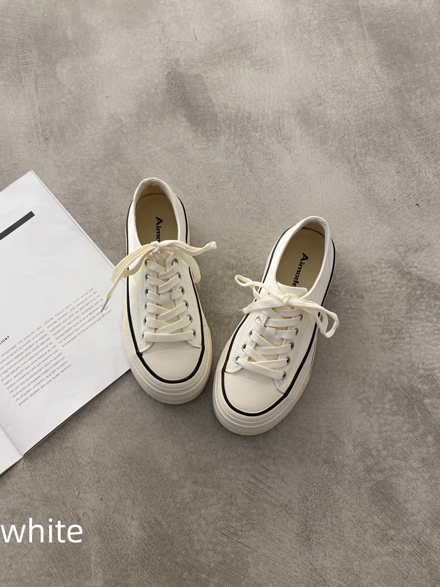 Retro style/thick sole shoes/hundred design/casual fashion/simple design/daily wear/sole heightening/