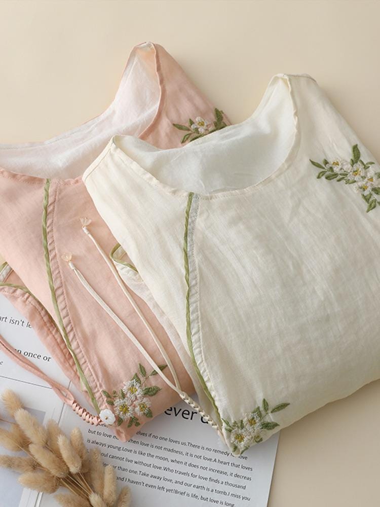 Ramie Embroidered Floral Blouse – Handmade Loose-Fit Boho Top for Women, Breathable Natural Fabric Shirt